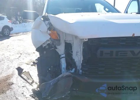 2021 Chevrolet Silverado 1500 4Wd Standard Bed Wt z USA, uszkodzony, nr VIN 1GCRYAEH7MZ426595